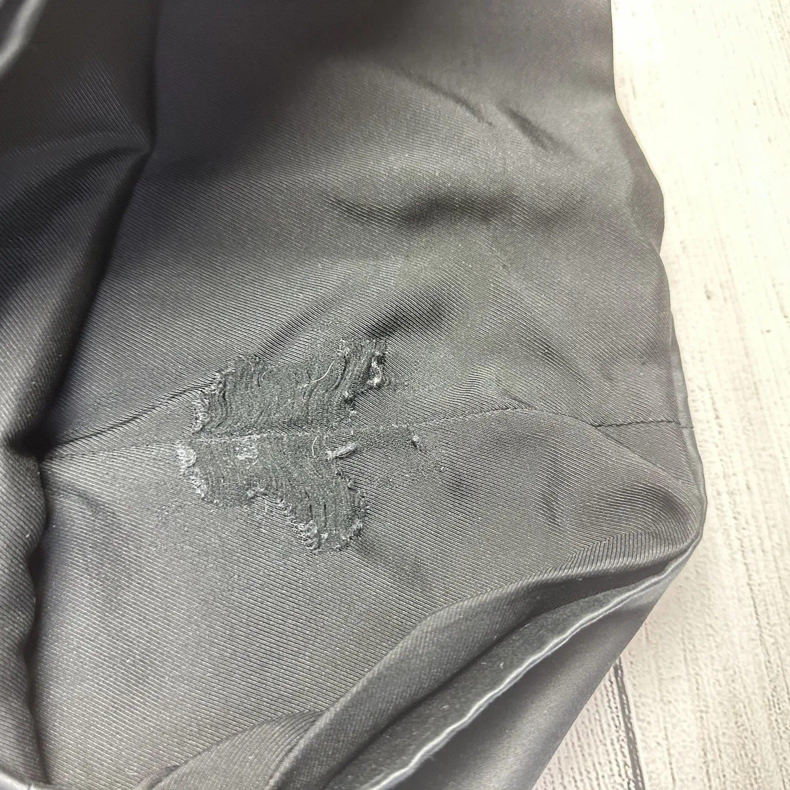 GUCCI Black‎ Pencil Skirt Gold Buckle Leather Tassels Women's US 4 Career - Image 9