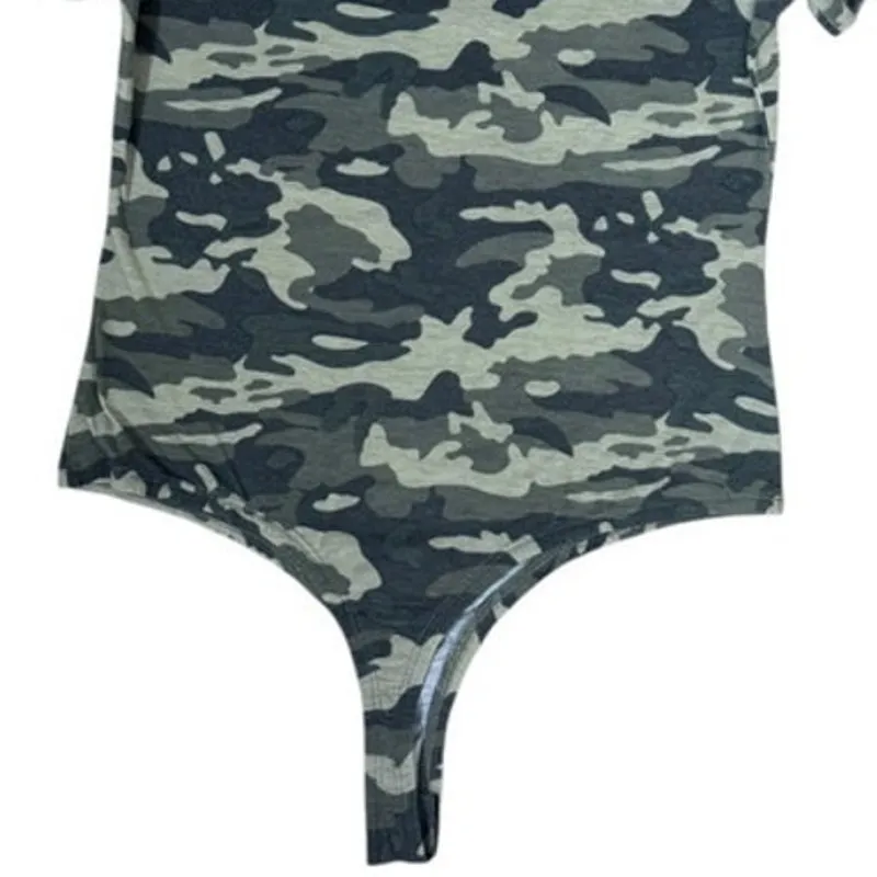 Aqua Short Sleeve Crew Neck Bodysuit Camo Print Size Medium Green & Brown - Image 6