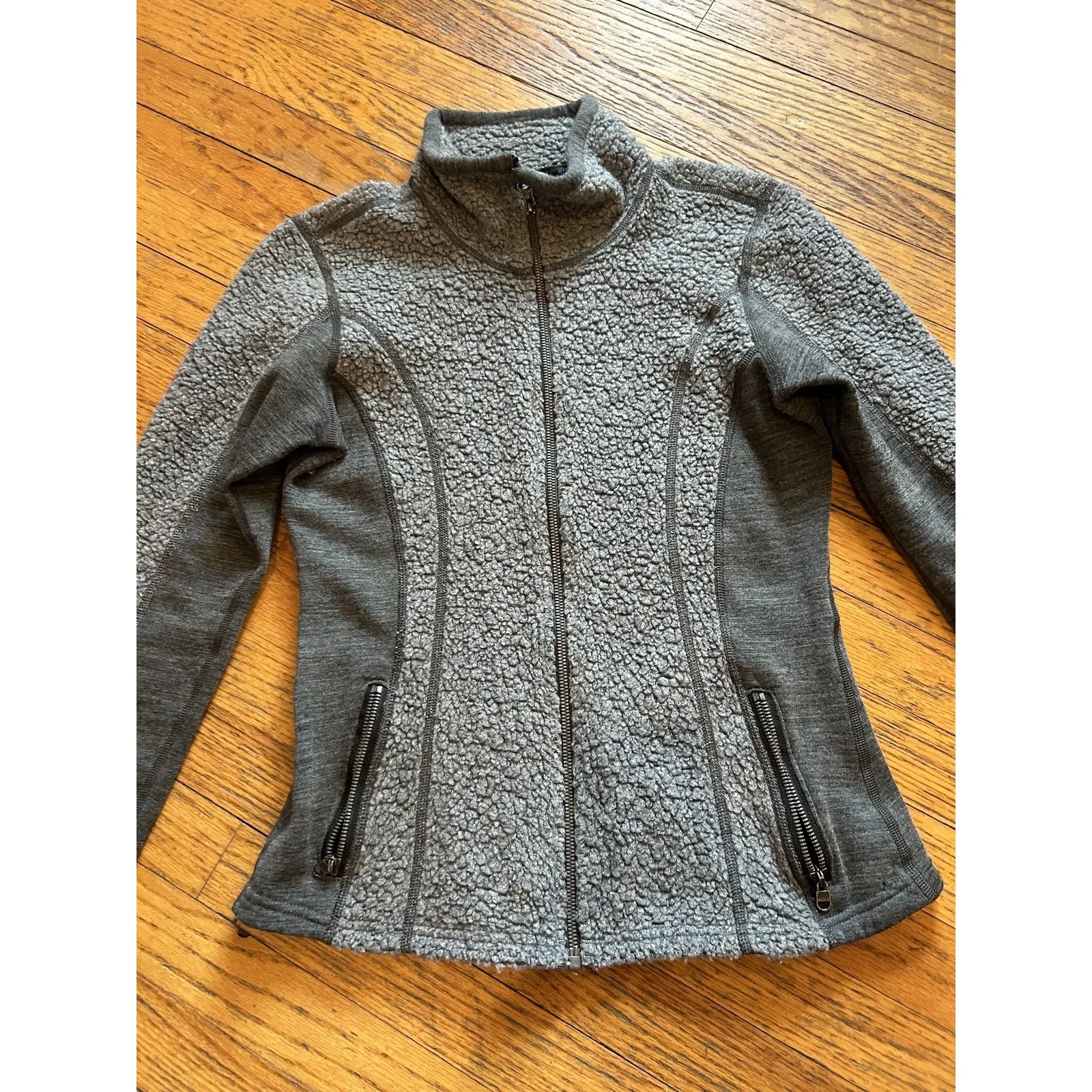 Kuhl Jacket Womens Small Gray Full Zip Fleece Sweater Warm Outdoors Hiking - Image 2