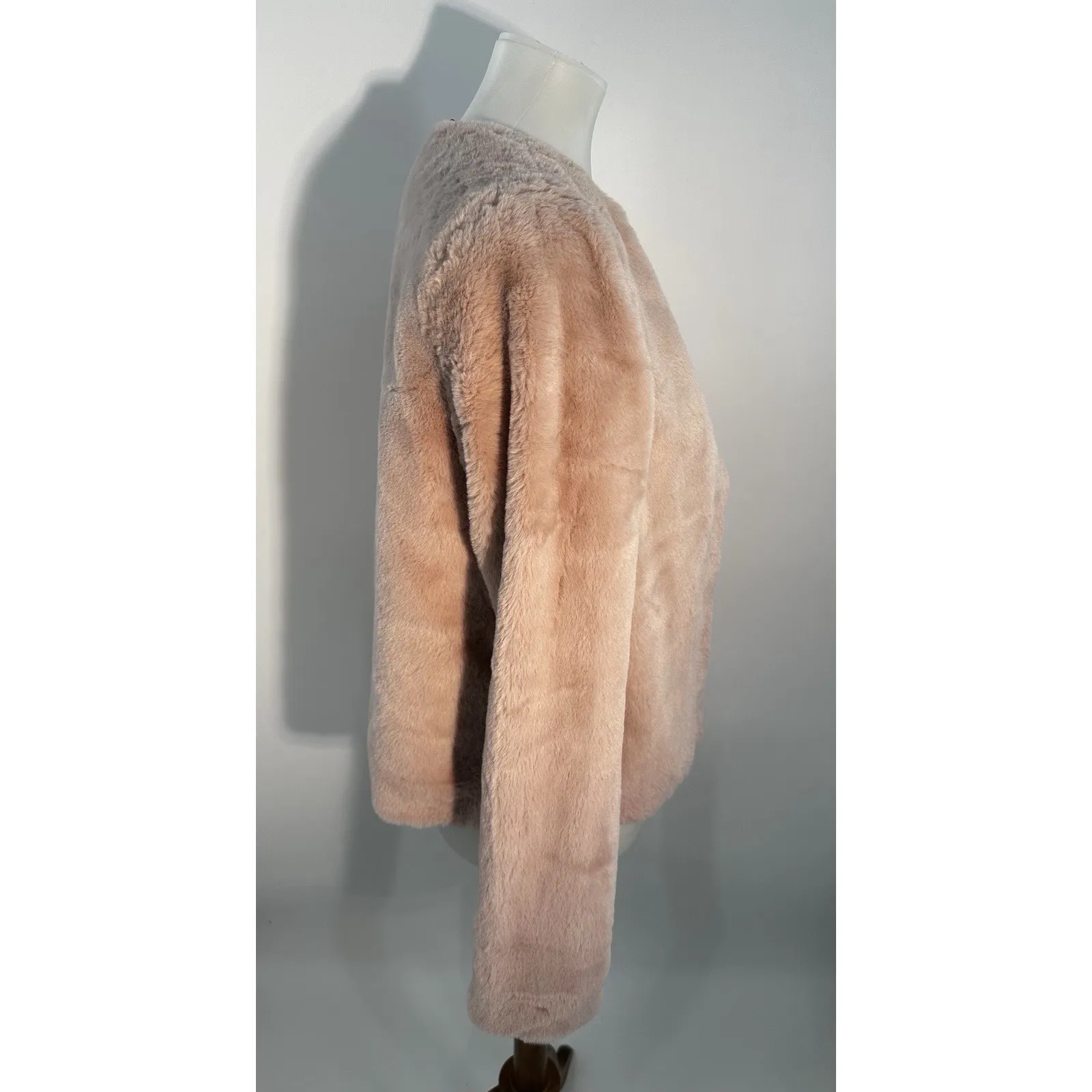 NWT H&M Divided Pink Faux Fur Jacket Women’s Small S Plush Soft Winter Coat Boho - Image 3