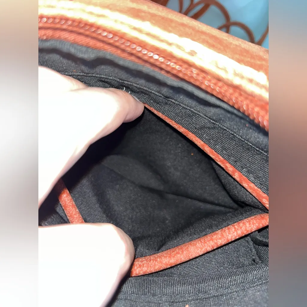 Free People Cow Pebbled Leather Trim Boho Rust Color Fringe Detail Crossbody Bag - Image 7