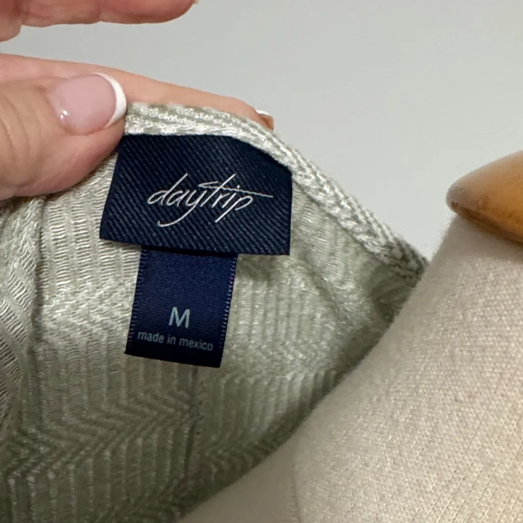 Daytrip green and White Patterned Short Sleeve Top - Image 2