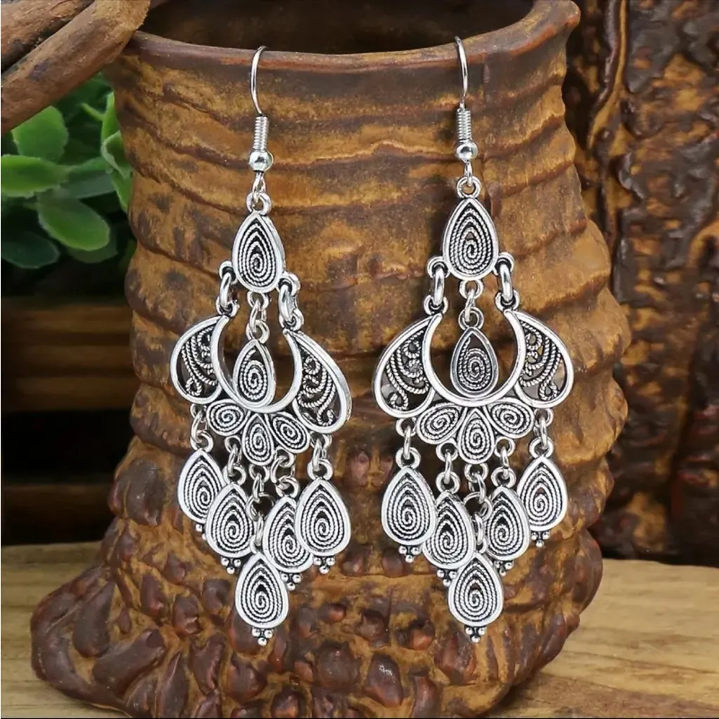Exquisite Vintage Style Chandelier Earrings Retro Silver‎ Tribal Design Silver - Image 3