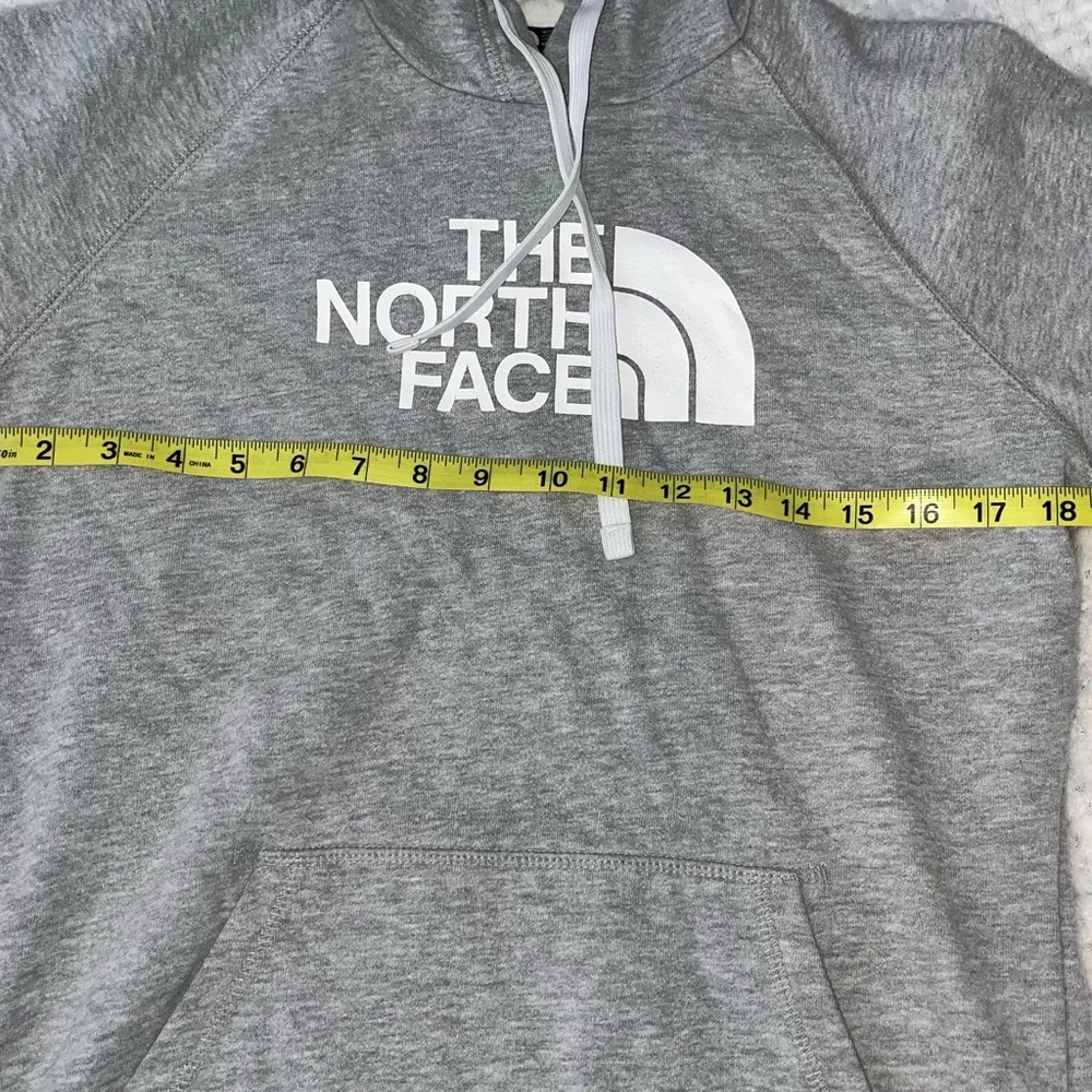 The North Face Grey Hoodie sz M - Image 6