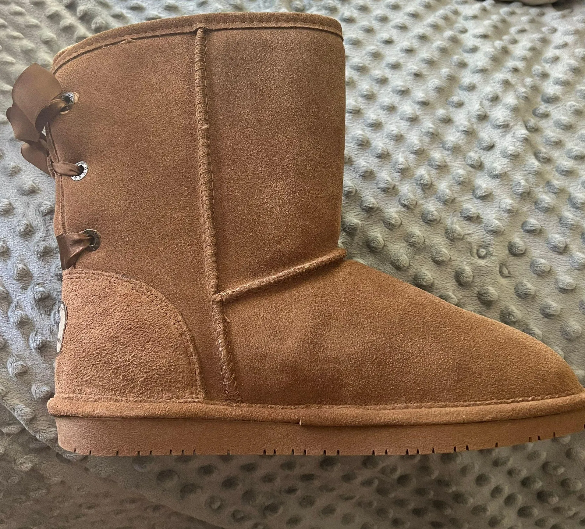 Boots With Bows - Image 4