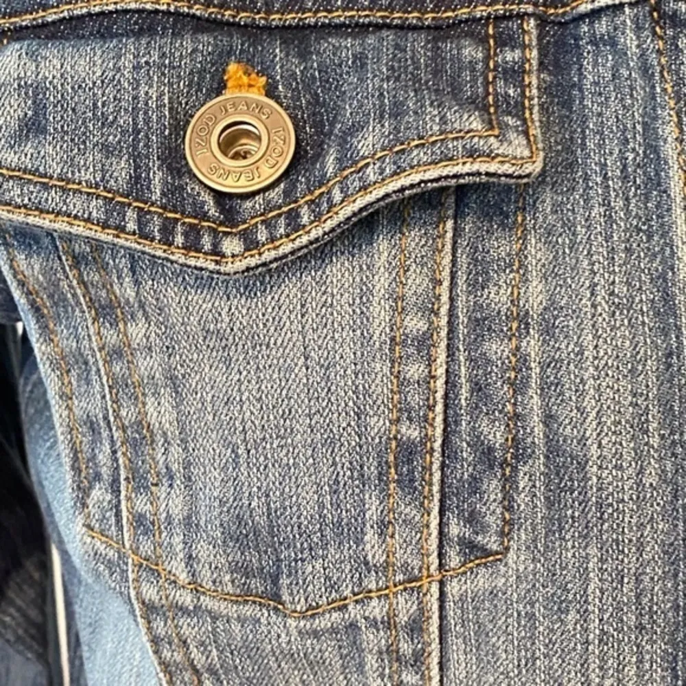 Izod Jeans Women’s Denim Jacket Size Medium - Image 3