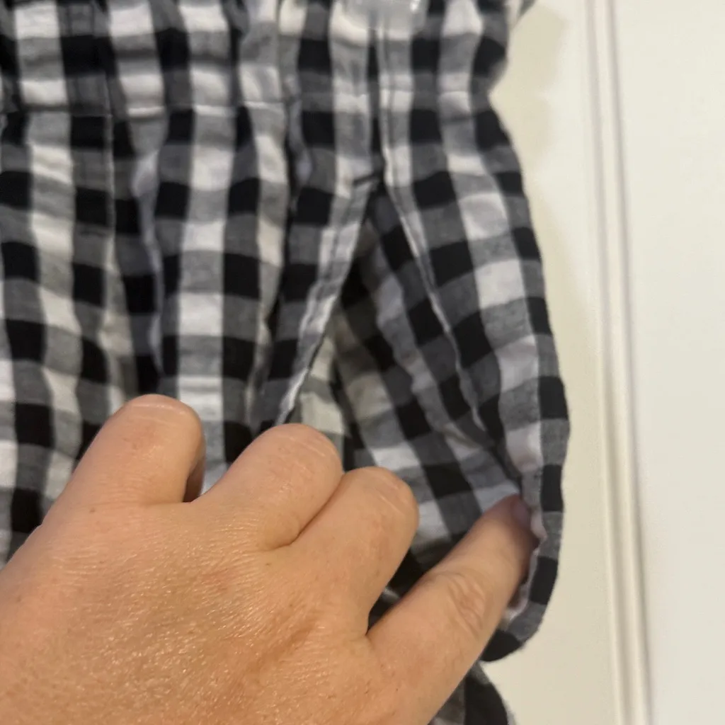 Wild Fable Paperbag Black and White Checkered Women Shorts M - Image 3