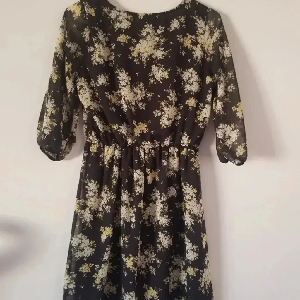 Espresso Black & Yellow Floral Long Sleeve Dress Size Small - Image 2