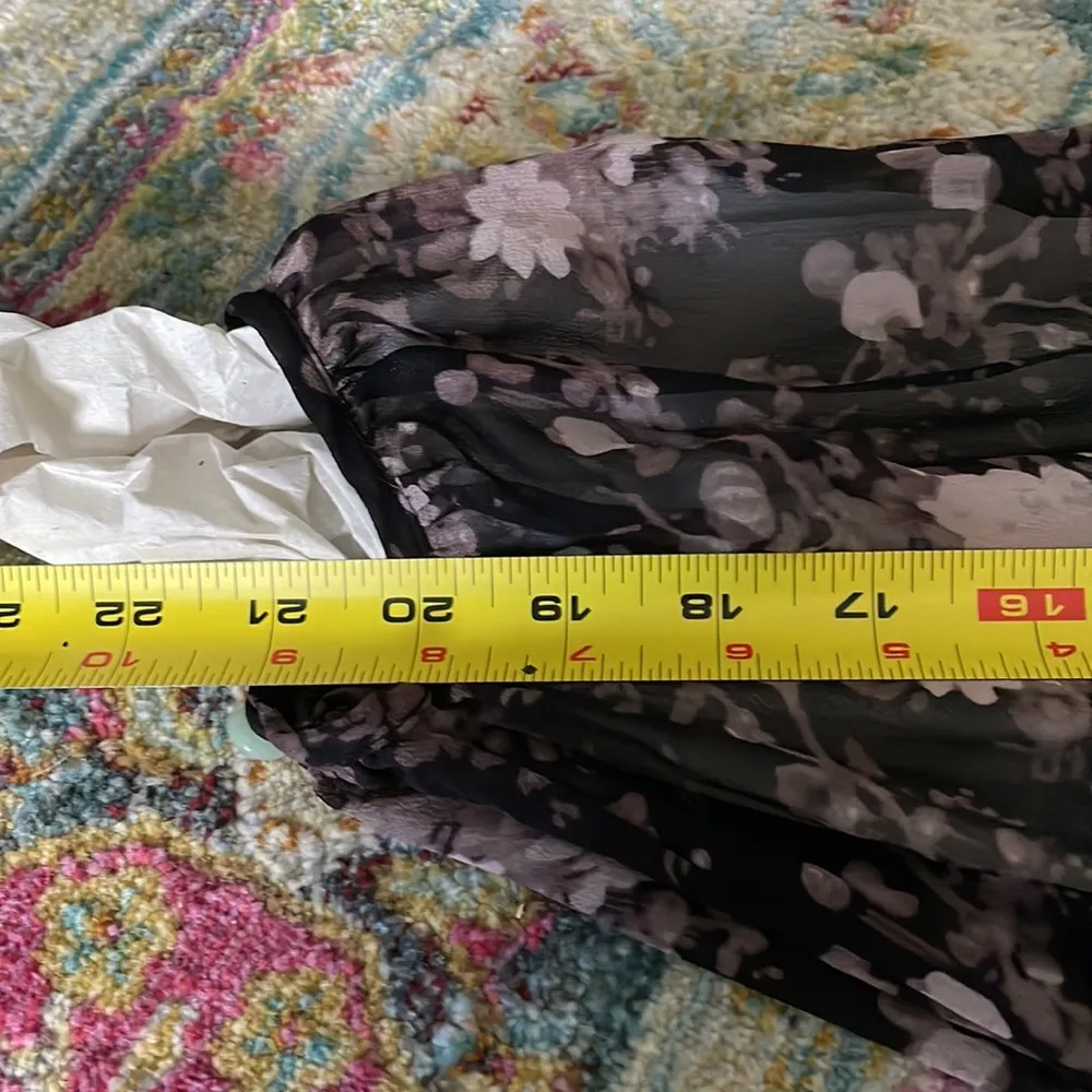 Gorgeous Shanghai Tang silk blouse never worn Size 12 - Image 7