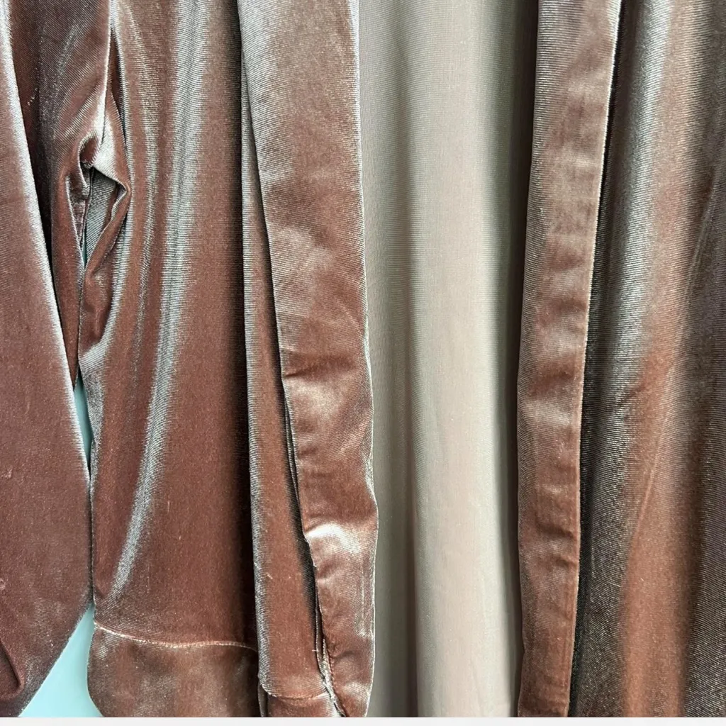 Vintage Party dinner  Velvet Rose Gold  Blazer with Relaxed Fit and 3/4 Sleeves - Image 5