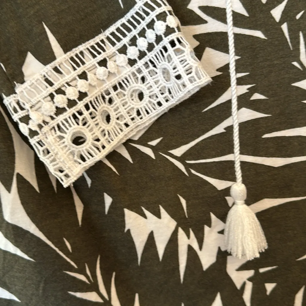 Talbot's Tree Leaves Design Blouse‎ - Image 4