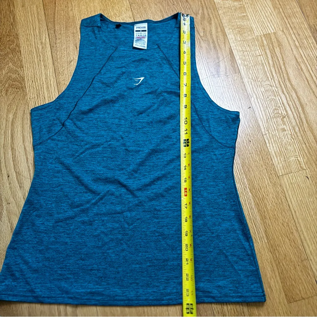 Gymshark Women’s Running Tank Top Teal Seafoam M EUC Racerback Gym Summer Track - Image 8