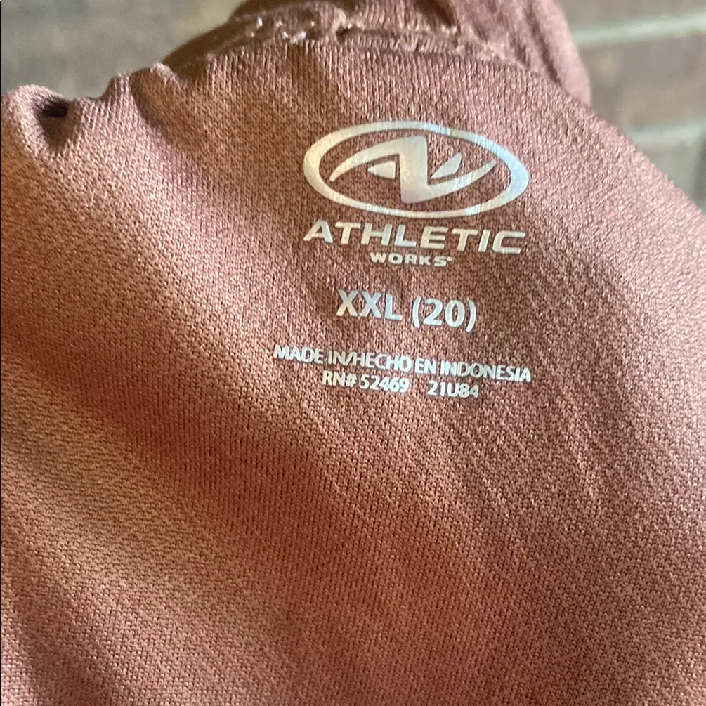 Athletic Works  Women's Tan Athletic Shorts - Image 3