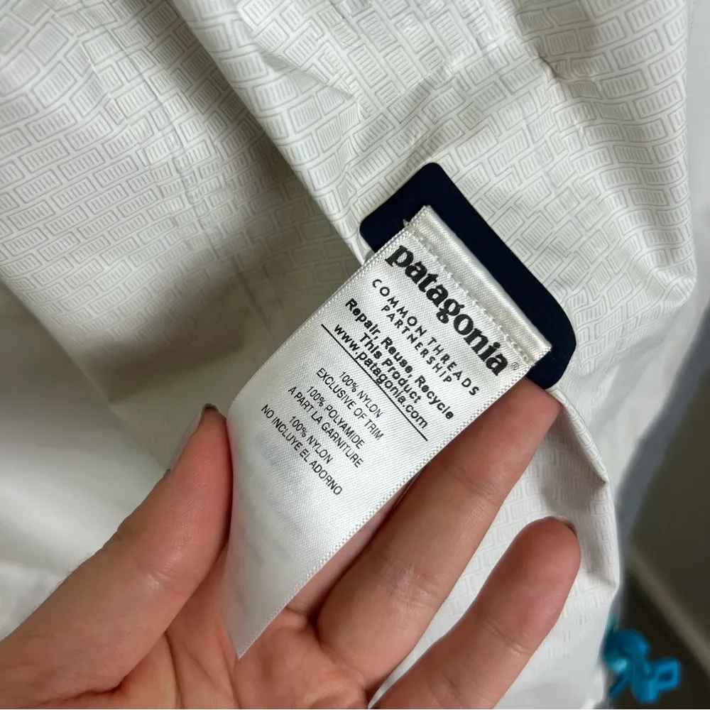 Patagonia Women’s Blue Torentshell Stretch Rain Jacket Size S - Image 6