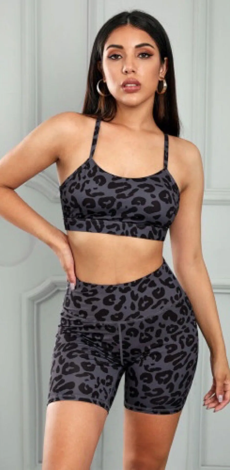 NEW Gray Leopard Print Workout Set Size Large - Image 3