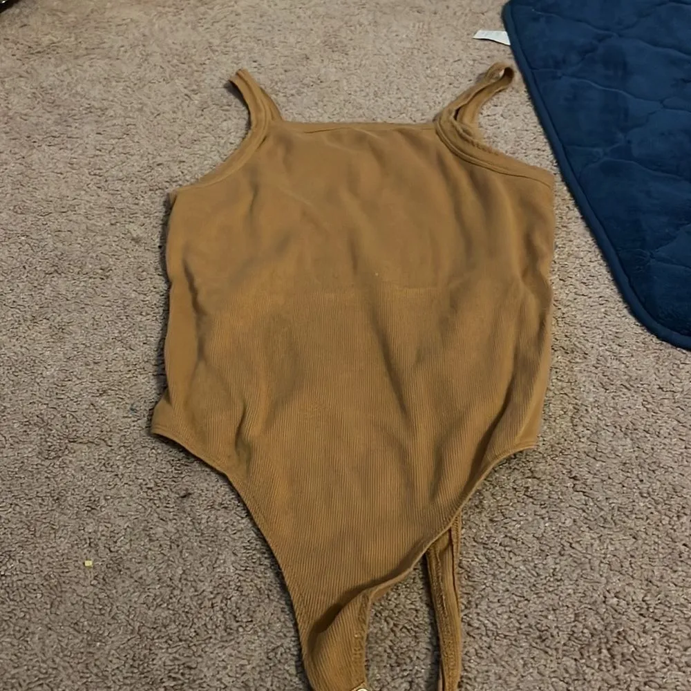 BP medium bodysuit - Image 3