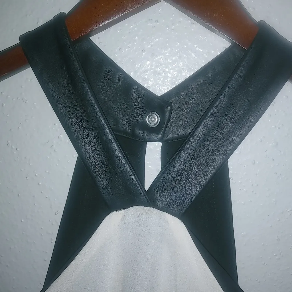 Yigal Azrouël NY 2 Silk Halter Tunic Top in Black White Evening - Image 10