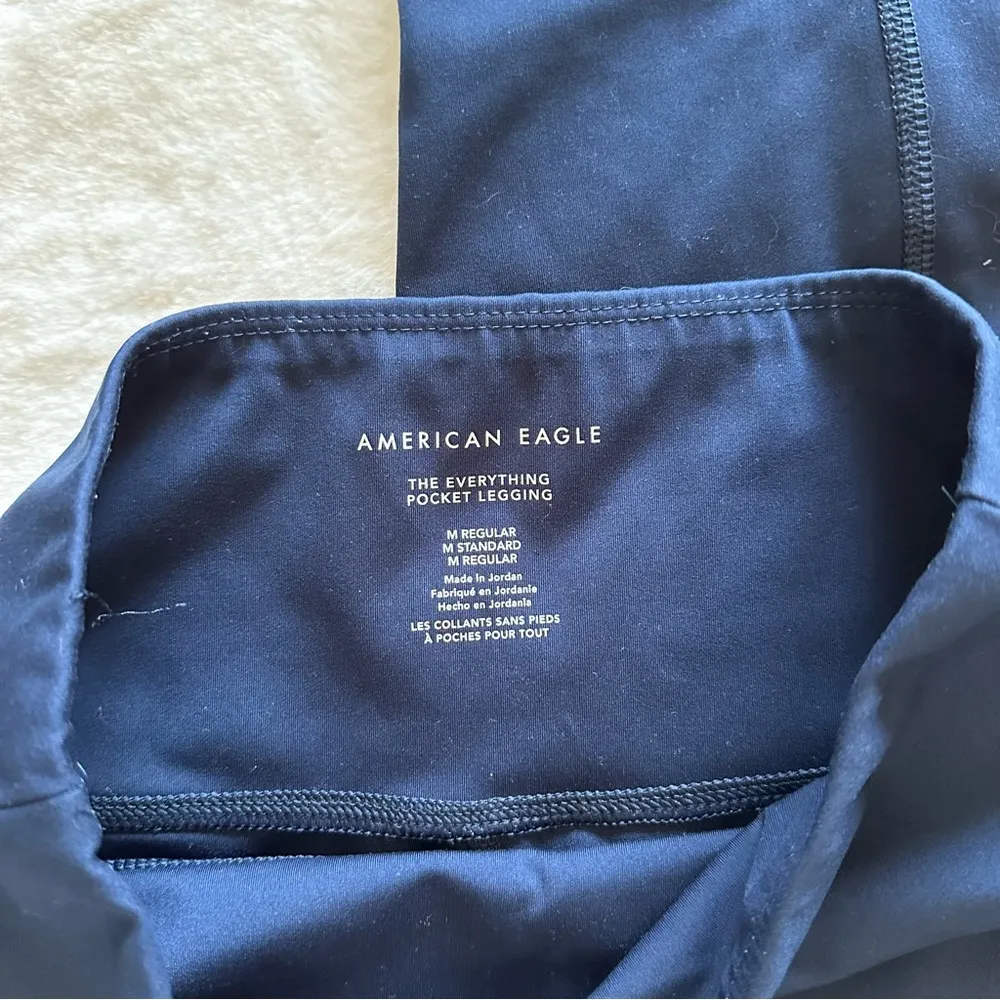 American Eagle The Everything Pocket Leggings Size Medium - Image 2