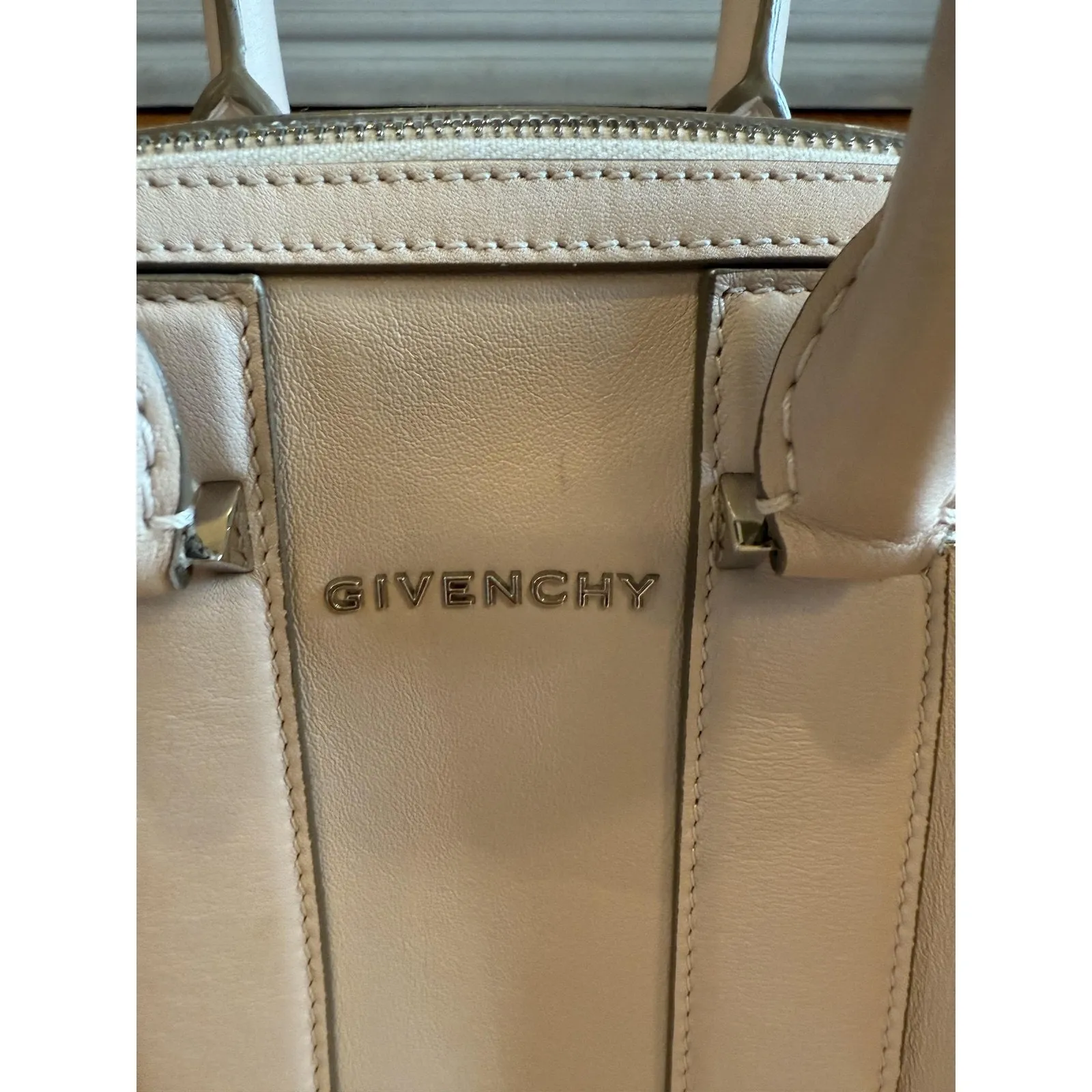 Givenchy Lucrezia Mini Satchel Womens Blush Leather Crossbody Made in Italy - Image 2