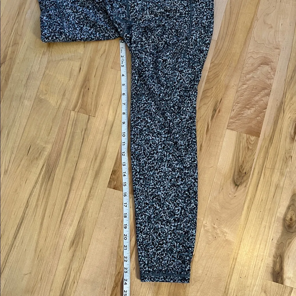 Athleta Salutation Stash 7/8 Tight Pattern Leggings w/Side Pockets Size XL - Image 11
