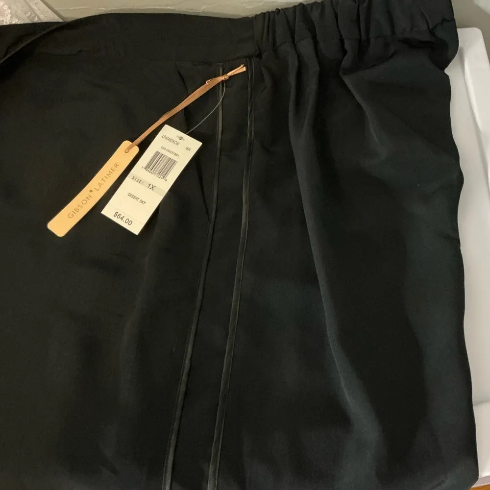 Gibson Latimer Black Athletic Shorts Smooth Fabric - Image 3