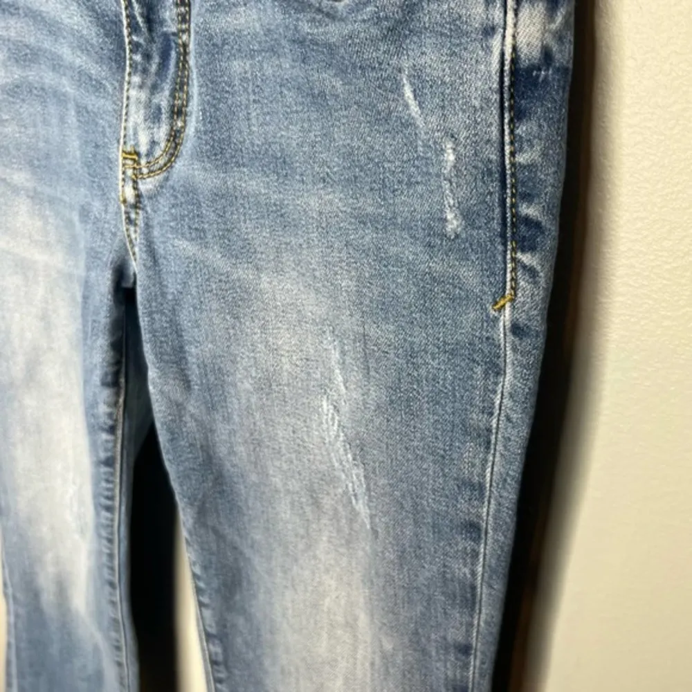 Anthropologie high rise flare Frayed Hem Jeans Pilcro and the Letterpress sz 26 - Image 5