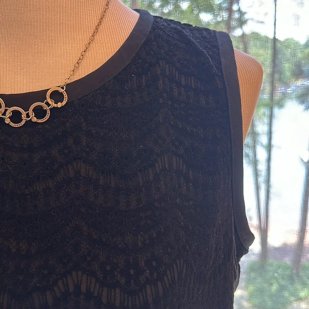 LOFT Black Velvet Lace Overlay Tank, Medium, EUC - Image 6