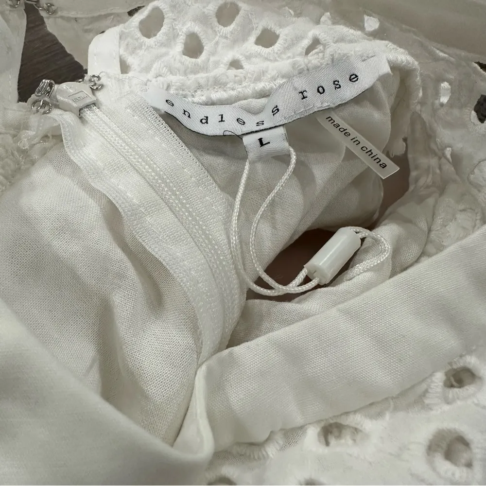 Endless Rose cotton eyelet cold shoulder blouse - Image 7