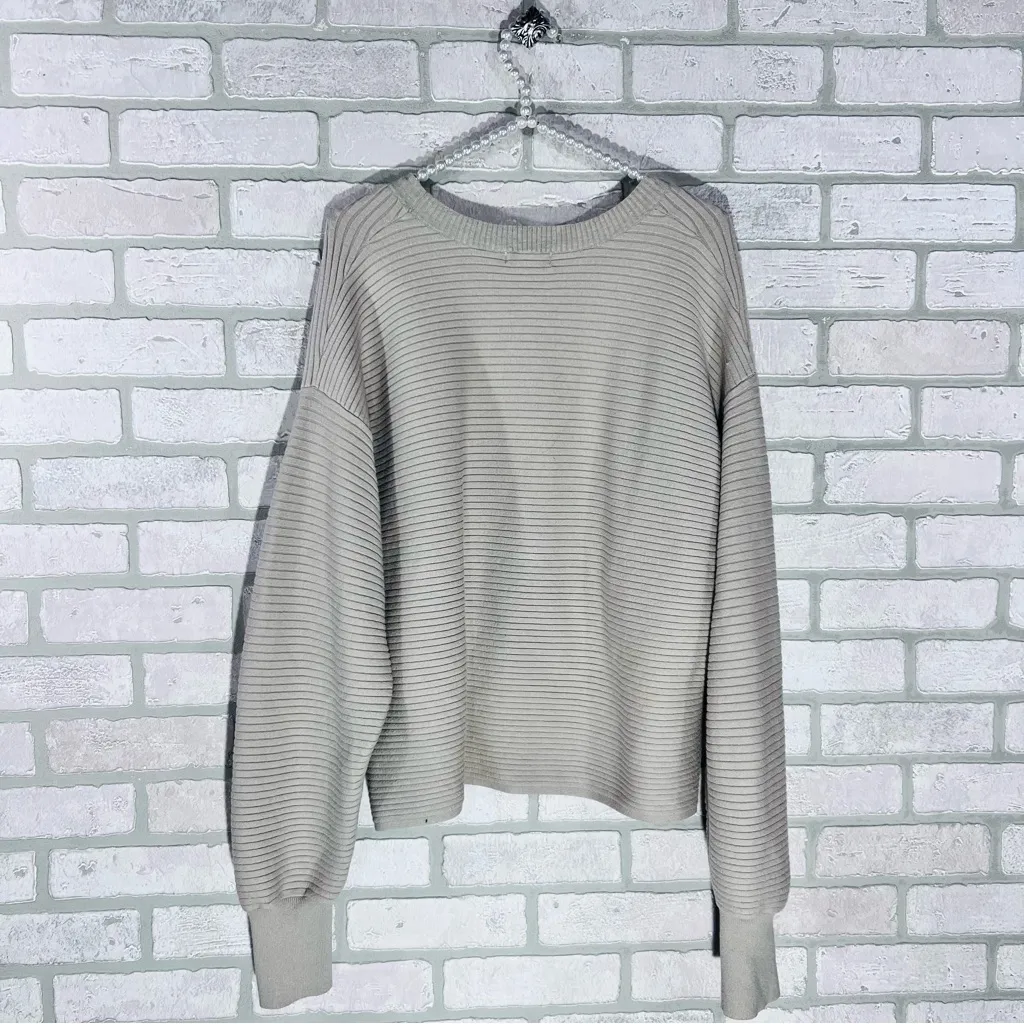 Good American Ribbed Crew Neck Pullover Sweater in Oatmeal Heather Size 3/L - Image 4