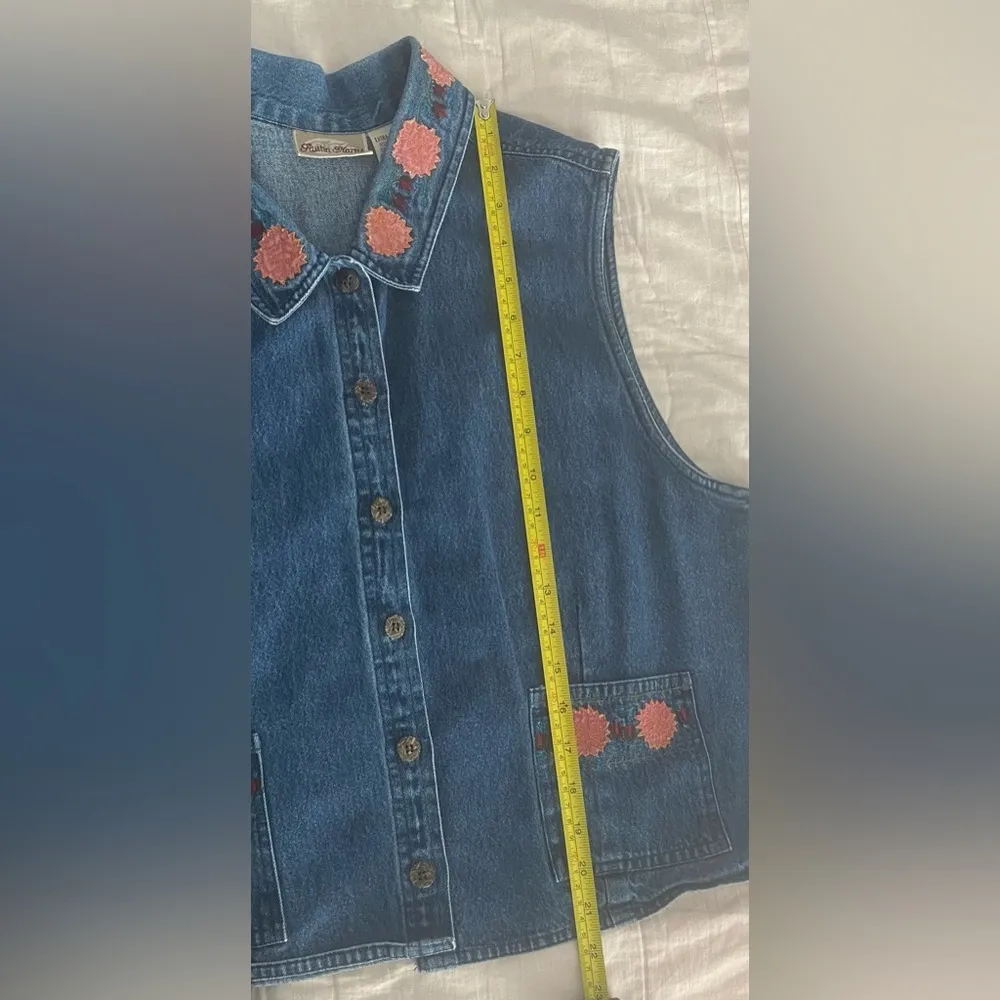Austin Harris Cotton Blue Denim Vest Sz XL Women Floral Embroidery VTG 80 90s - Image 6