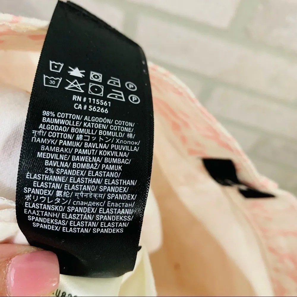 7 For All Mankind The High Waist Ankle Skinny Jeans in Pink/White Abstract Sz 28 - Image 12