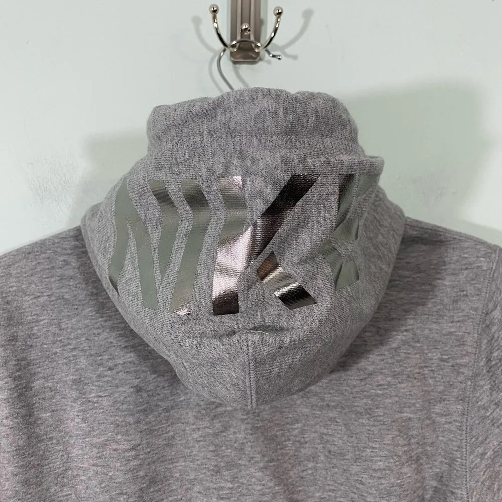 Nike Women's Grey "Fired Up" Silver Foil Fitted Pullover Hoodie Size M - Image 8