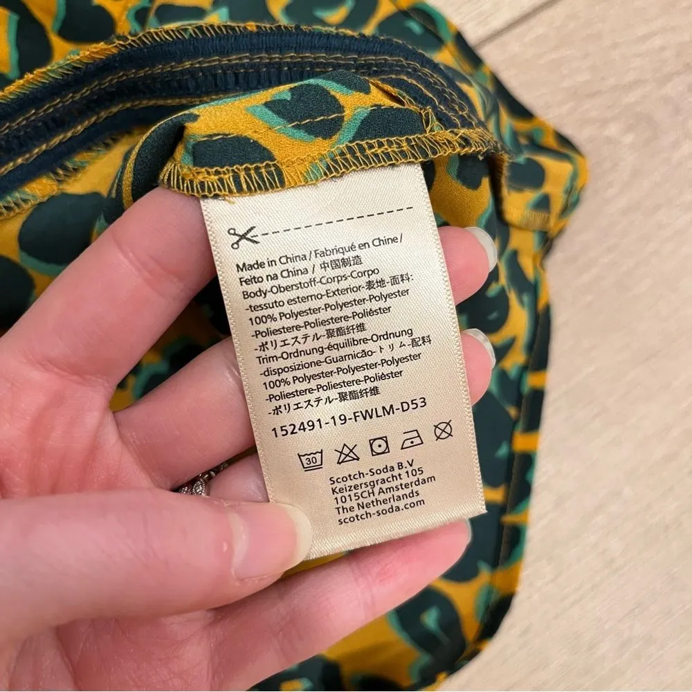 Scotch & Soda Yellow Blue Leopard Cheetah Short Sleeve Zip Neck Top Size S - Image 4