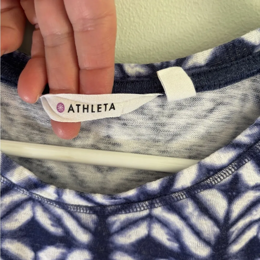 Athleta Breezy Bella Tank Top Womens M Blue Sleeveless Crew Neck Split Back - Image 10