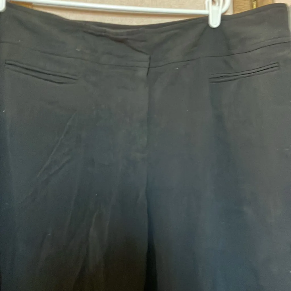 FINAL MARKDOWN Dressbarn Women's Classic Black Dress slacks 24w - Image 6