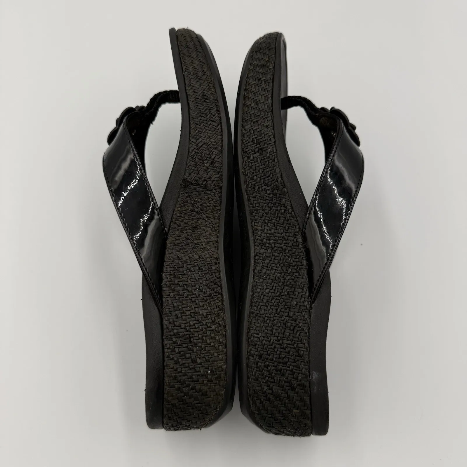 Vionic Black Platform Wedge Thong Sandals Womens Size 7 Flower Detail Espadrille - Image 5