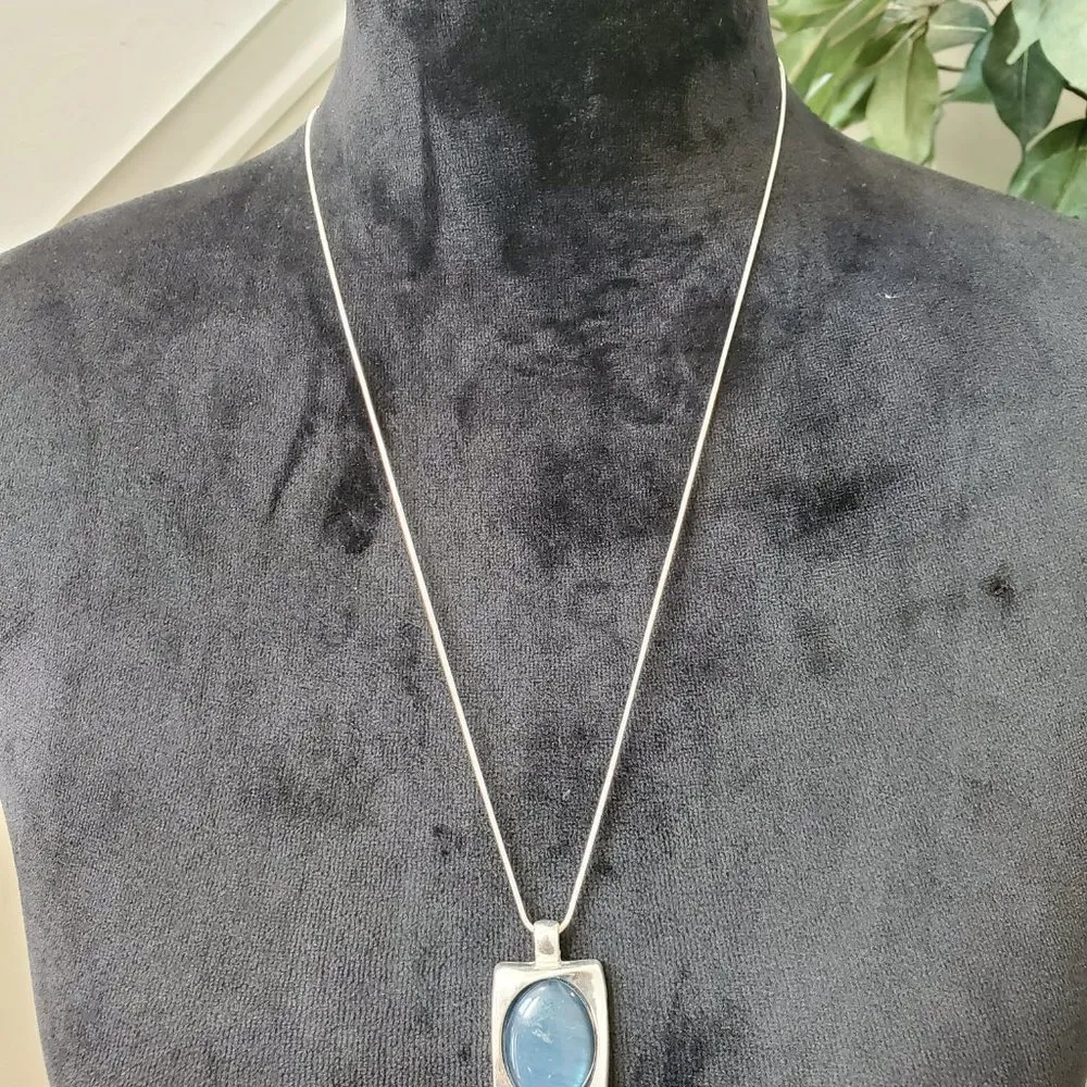 Womens Sky Blue Fiber Optic Stone with Lobster Clasp Pendant Necklace - Image 2