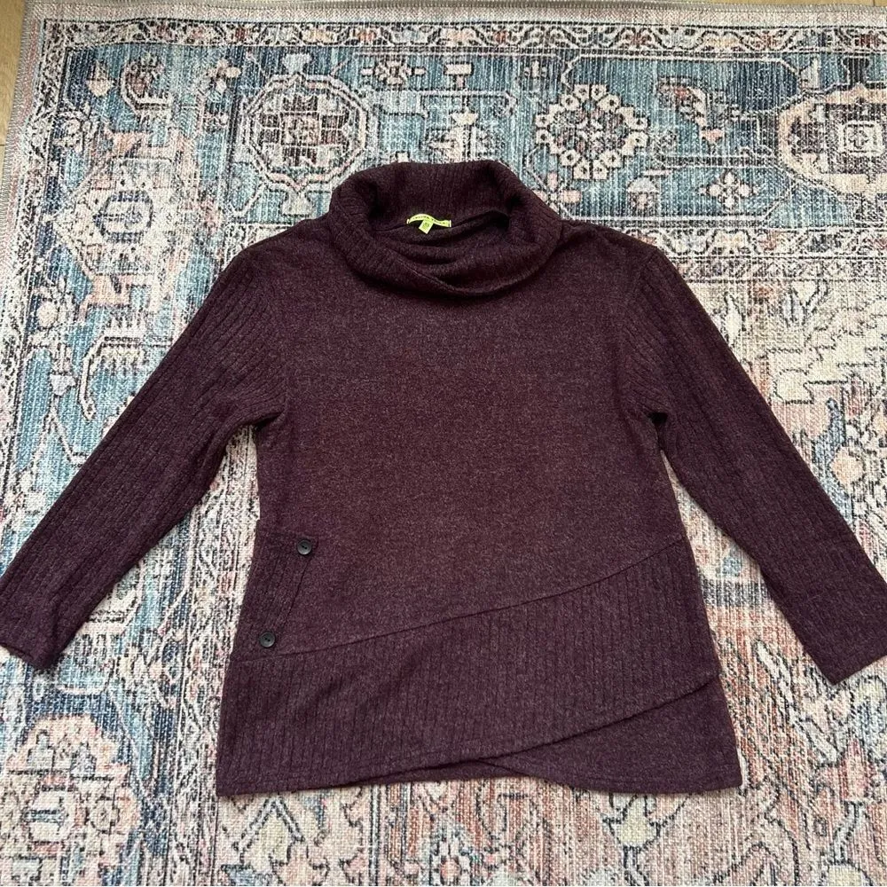 TRISHA TYLER Crossover Hem Brushed Top in Plum Purple Size XS Sweater - Image 11
