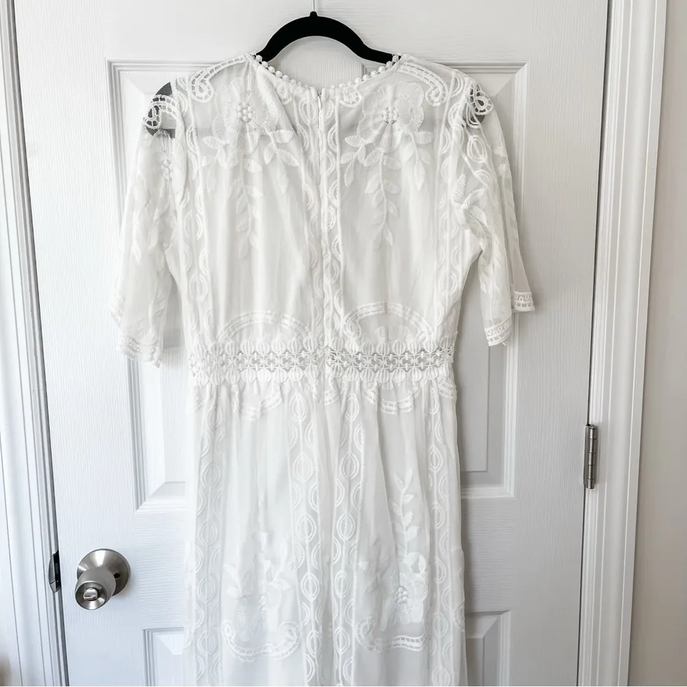 Elegant White Lace Maxi Dress Size M - Image 3
