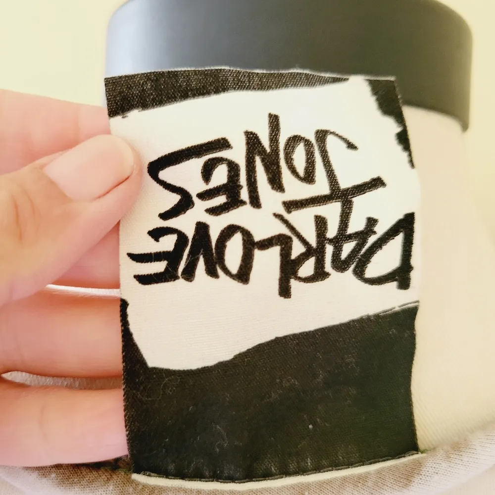 Darlove Jones burnout cutout tee size small - Image 6