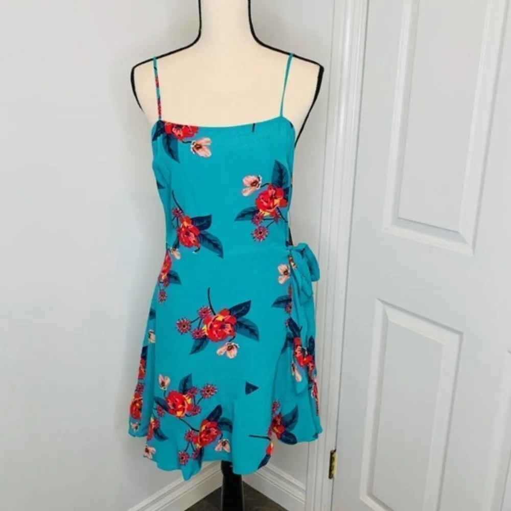 ✨HP✨Express Floral Square Neck Ruffle Wrap Dress ✨ - Image 3