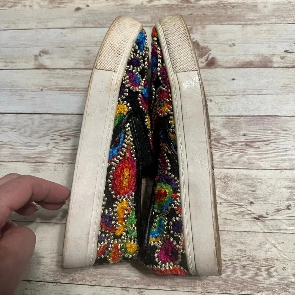 Dirty Laundry Slip On Sneakers Women’s Size 6 Fashion Multicolor - Image 7