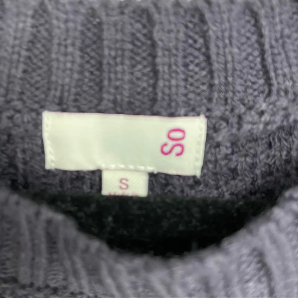 SO  SWEATER TOP BEAUTIFUL DEEP PURPLE SIZE SMALL - Image 3