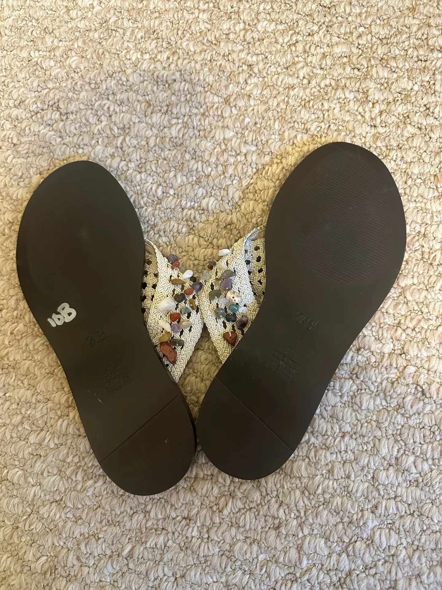 Zara flip flops - Image 4