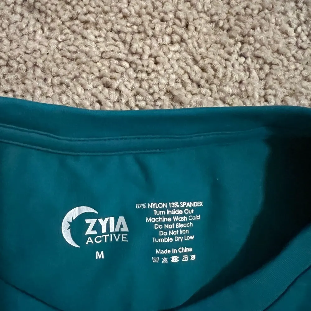 Active Crop top - Image 2