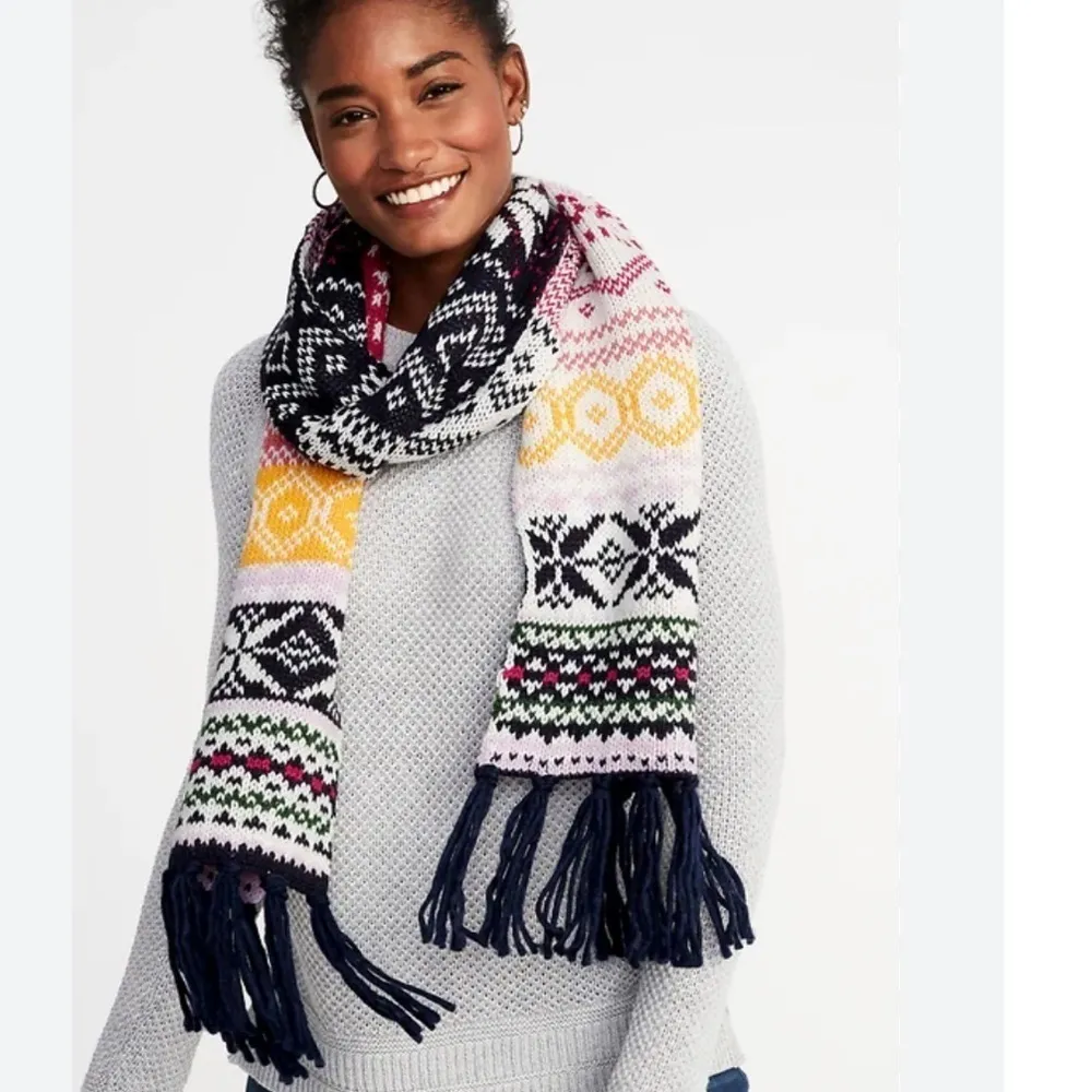 NEW Old Navy Fringed Sweater Knit Scarf Black White Chunky Tassel & Gloves - Image 6