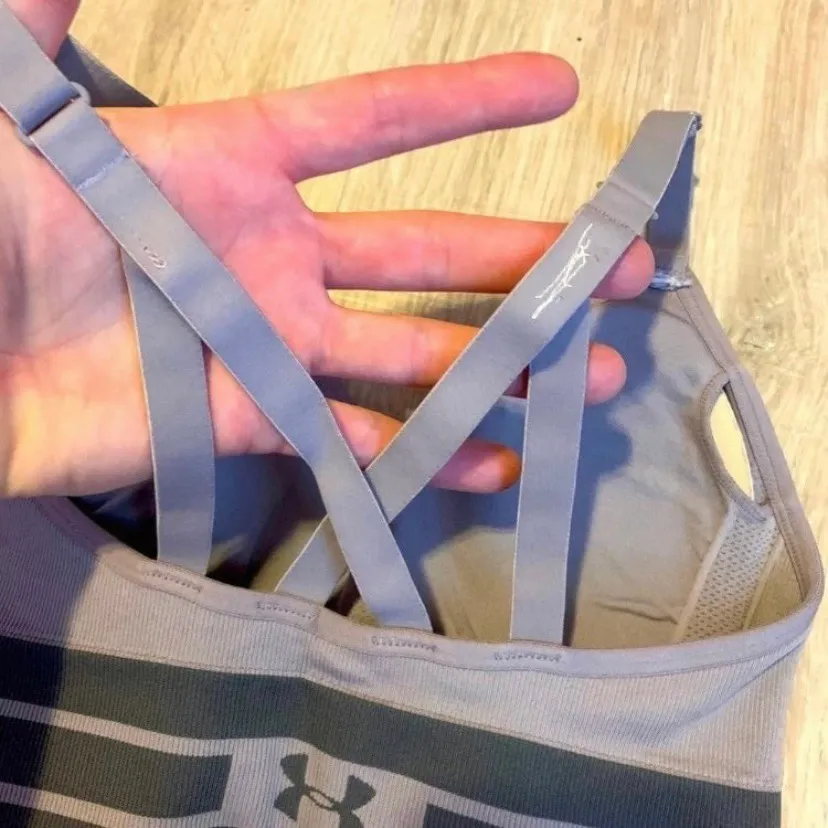 Compression Seamless Grey Woman’s XS Sports Bra Strappy - Image 6