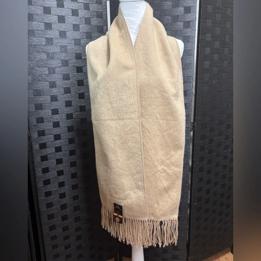 Alpacha Camargo Scarf Beige NWT 67"x9" Fringed Classic Luxury Christmas Gift Tan - Image 4