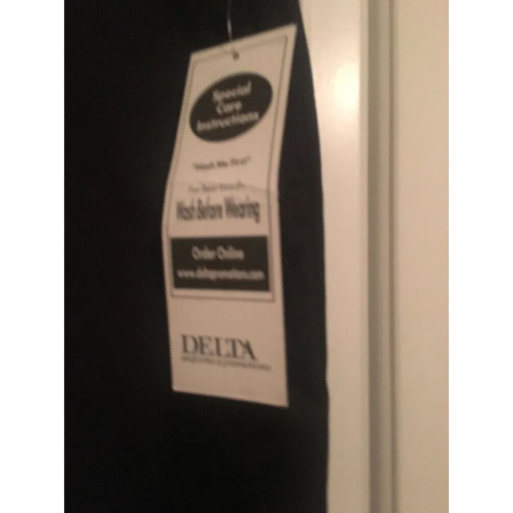 Delta  Women's Black Pants Casual Work Size 8 - Image 2