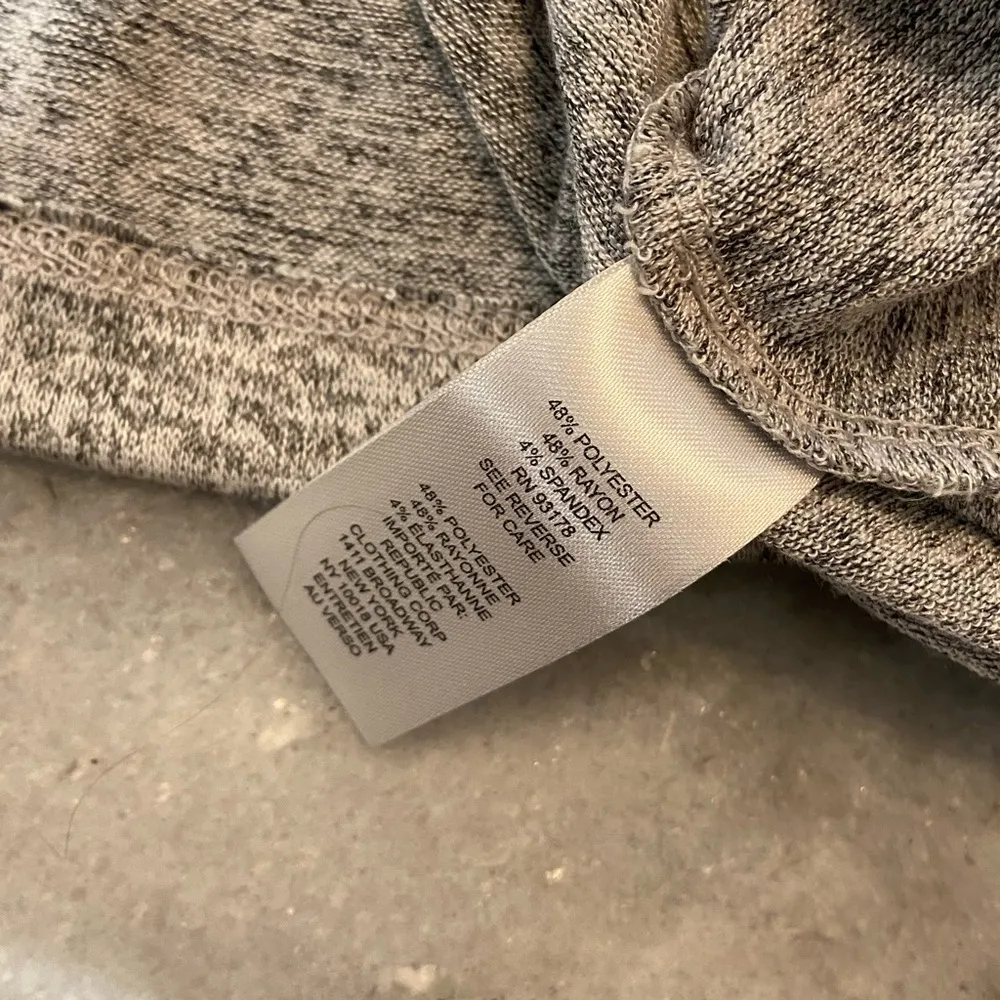 Tahari Size M Gray Heather Mock Drape Neck Sleeveless Knit Pullover Top - Image 10